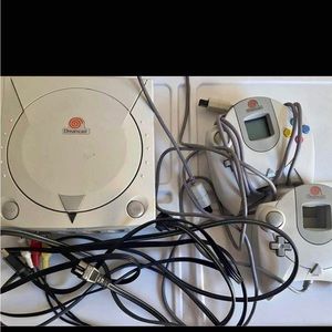 Sega Dreamcast console bundle